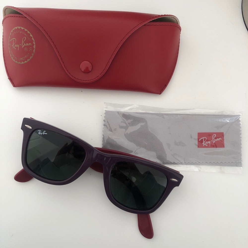 Never worn Ray Ban Wayfarer sunglasses